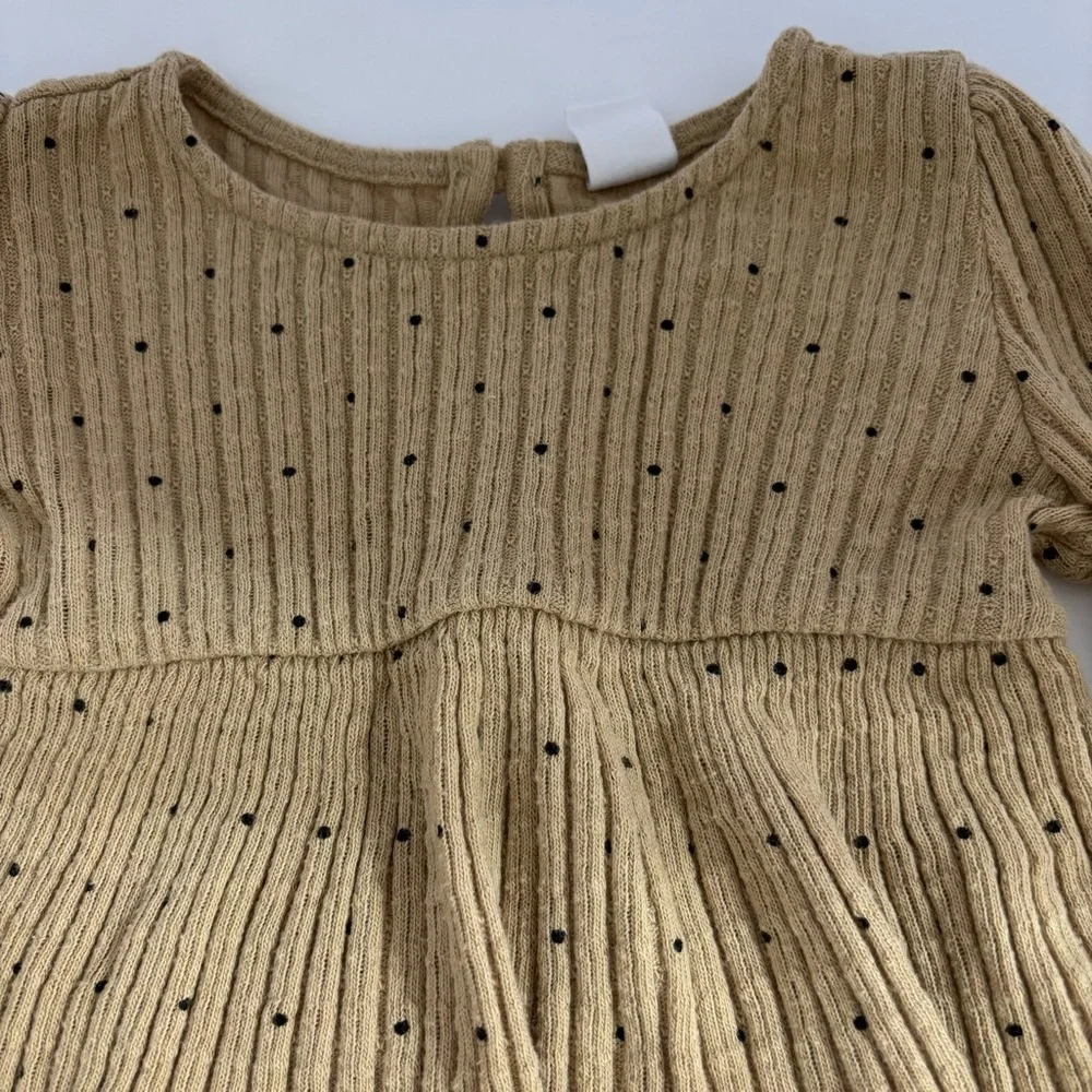 GAP Baby Beige Knit Shirt Size 12-18 months